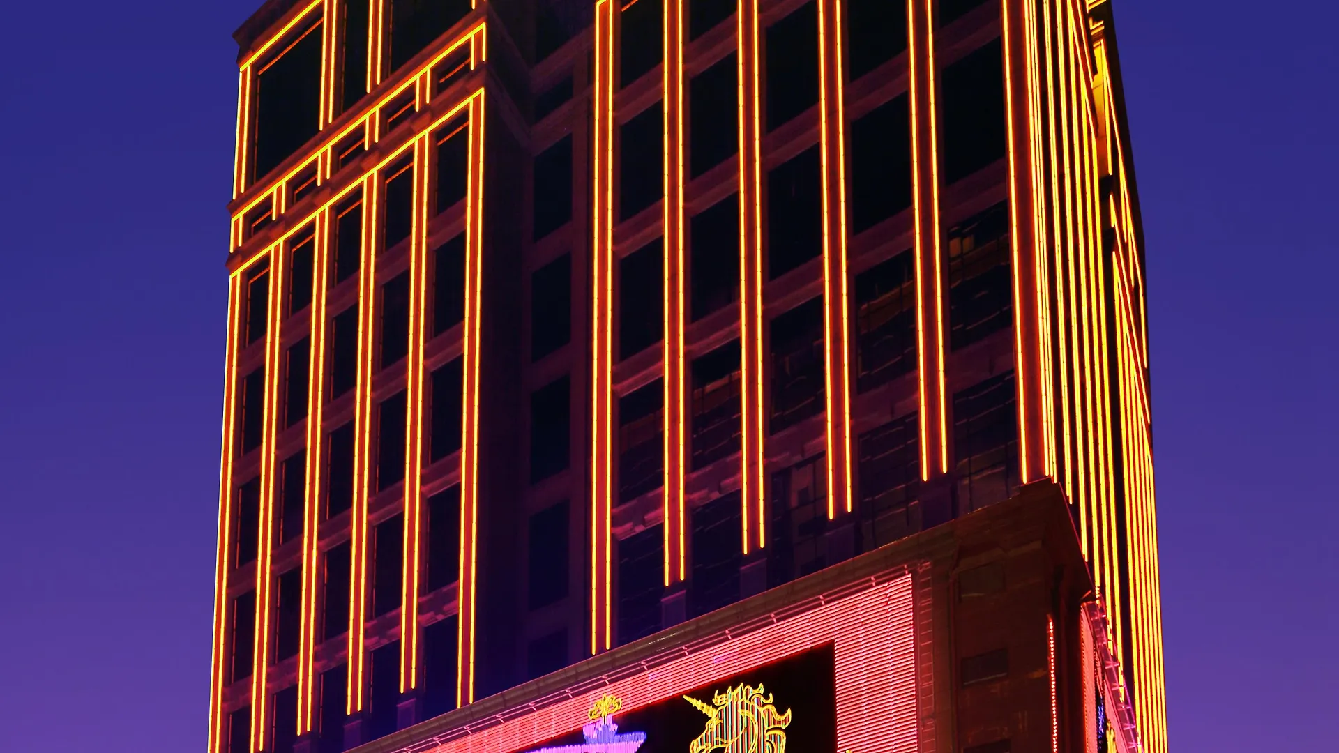 Grand Emperor Hotel Macau 4*,  China