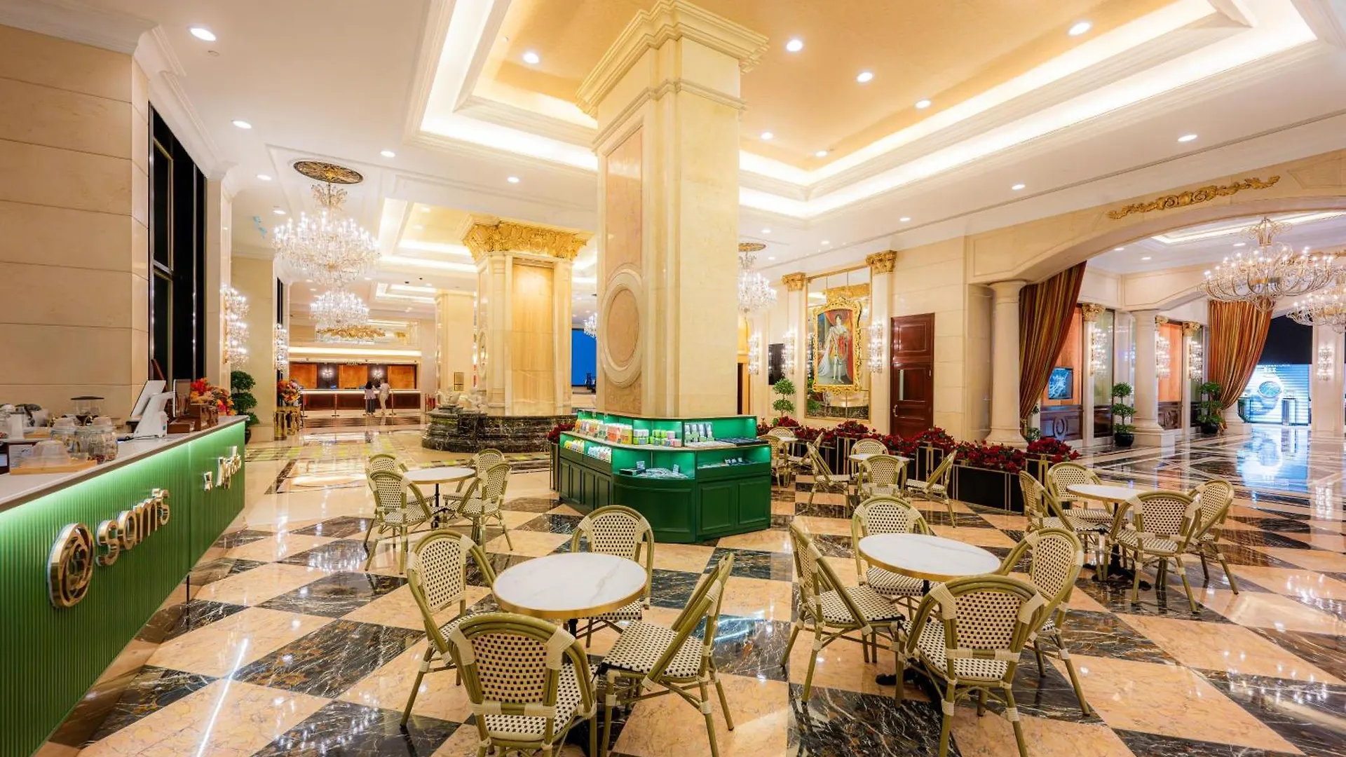 Grand Emperor Hotel Macau 4*,