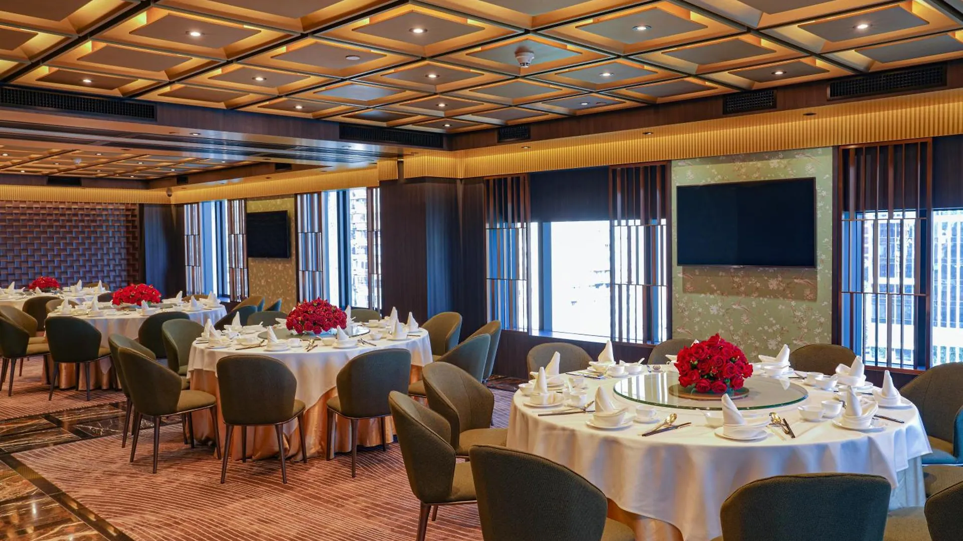 Grand Emperor Hotel Macau 4*,  China
